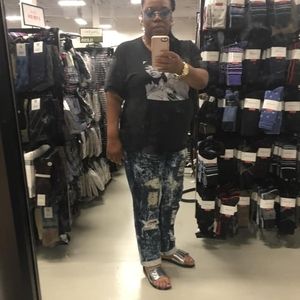 Meet your Posher, Etta